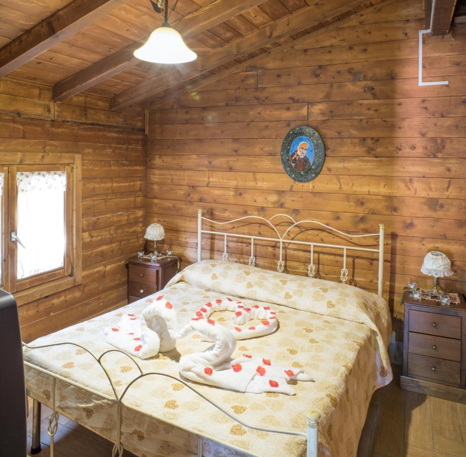 Rooms & Restaurant Il Castagneto Кампанья Екстер'єр фото